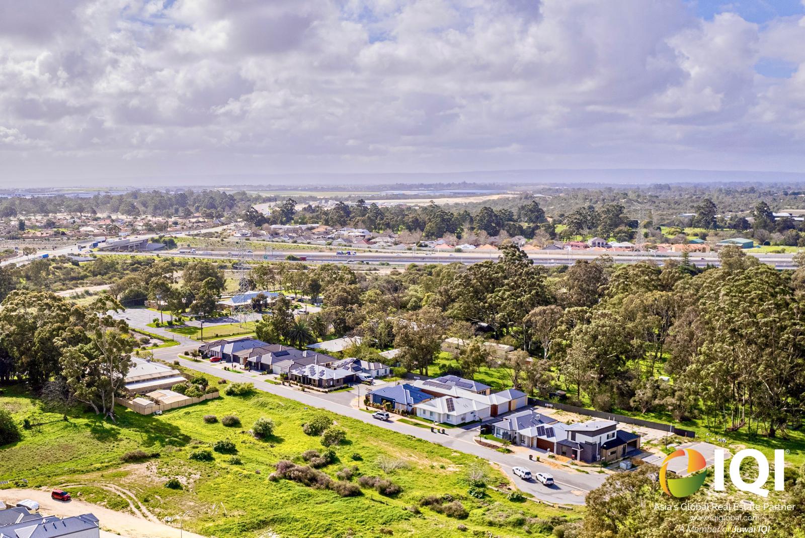 Selling Fast! Only 2 Premium Green Titled Lots Remaining. 
Single & Double Storey Lot Available! image