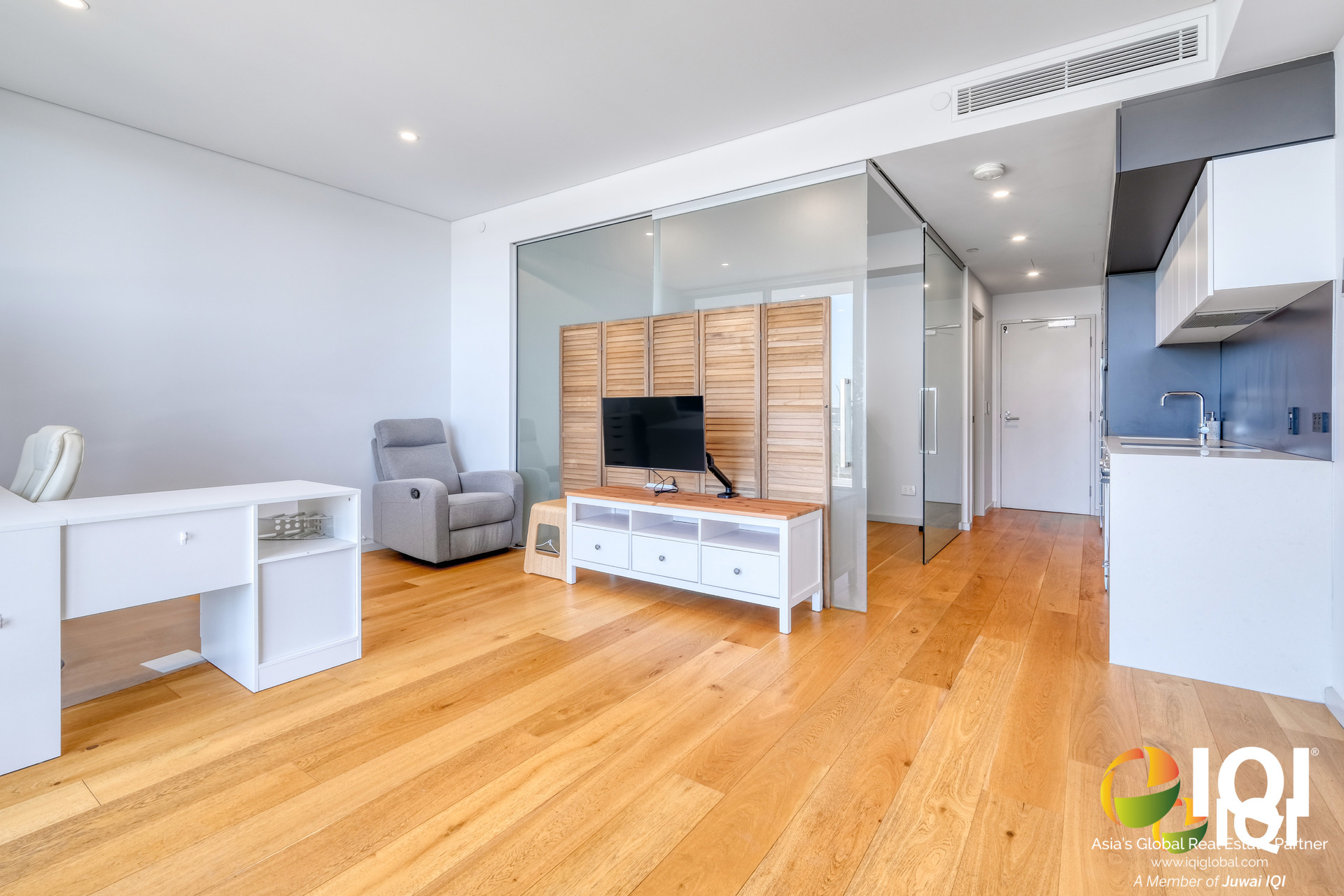 Discover Premier Inner-City Living at Oracle
 image