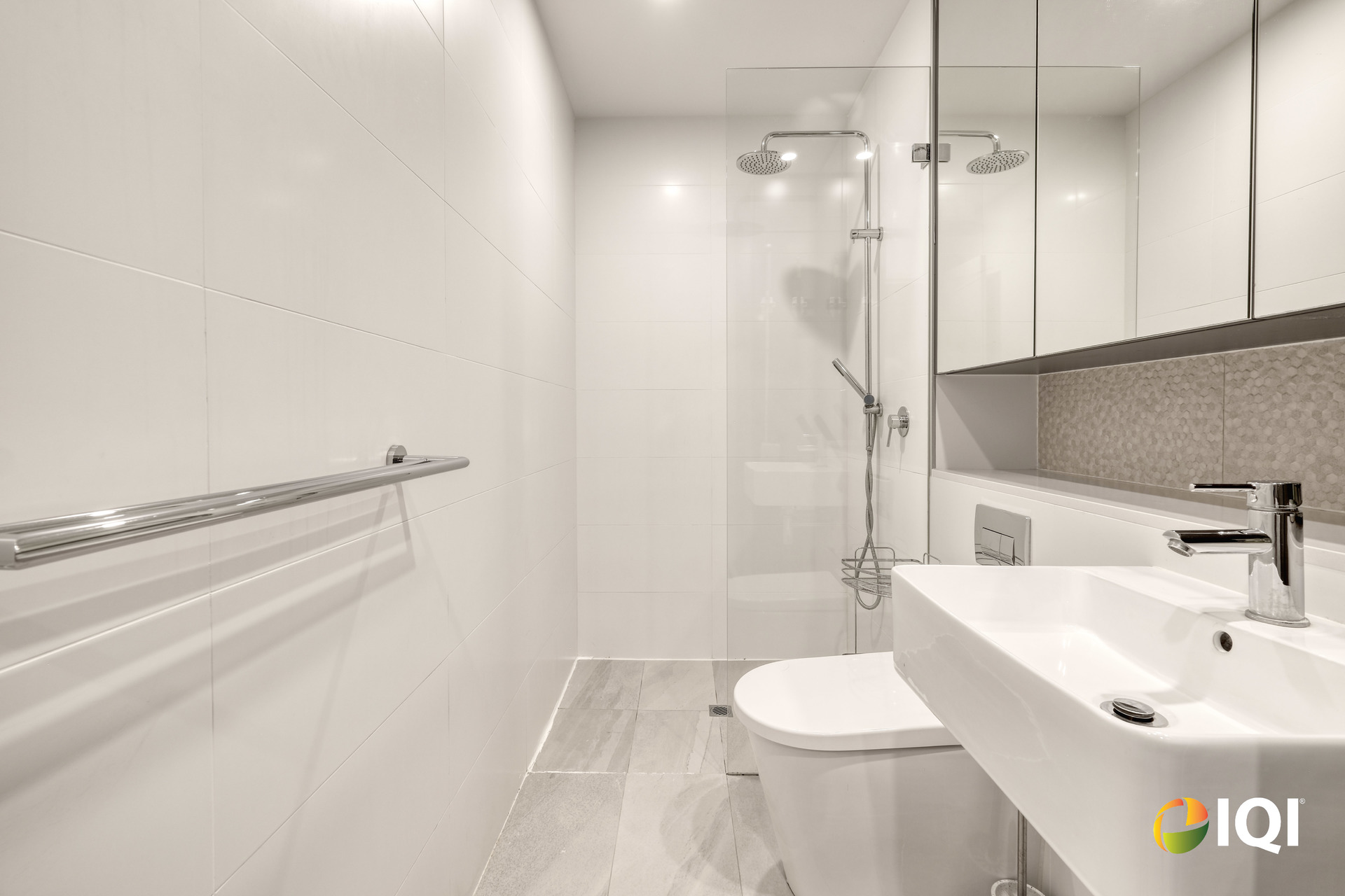 Discover Premier Inner-City Living at Oracle
 image