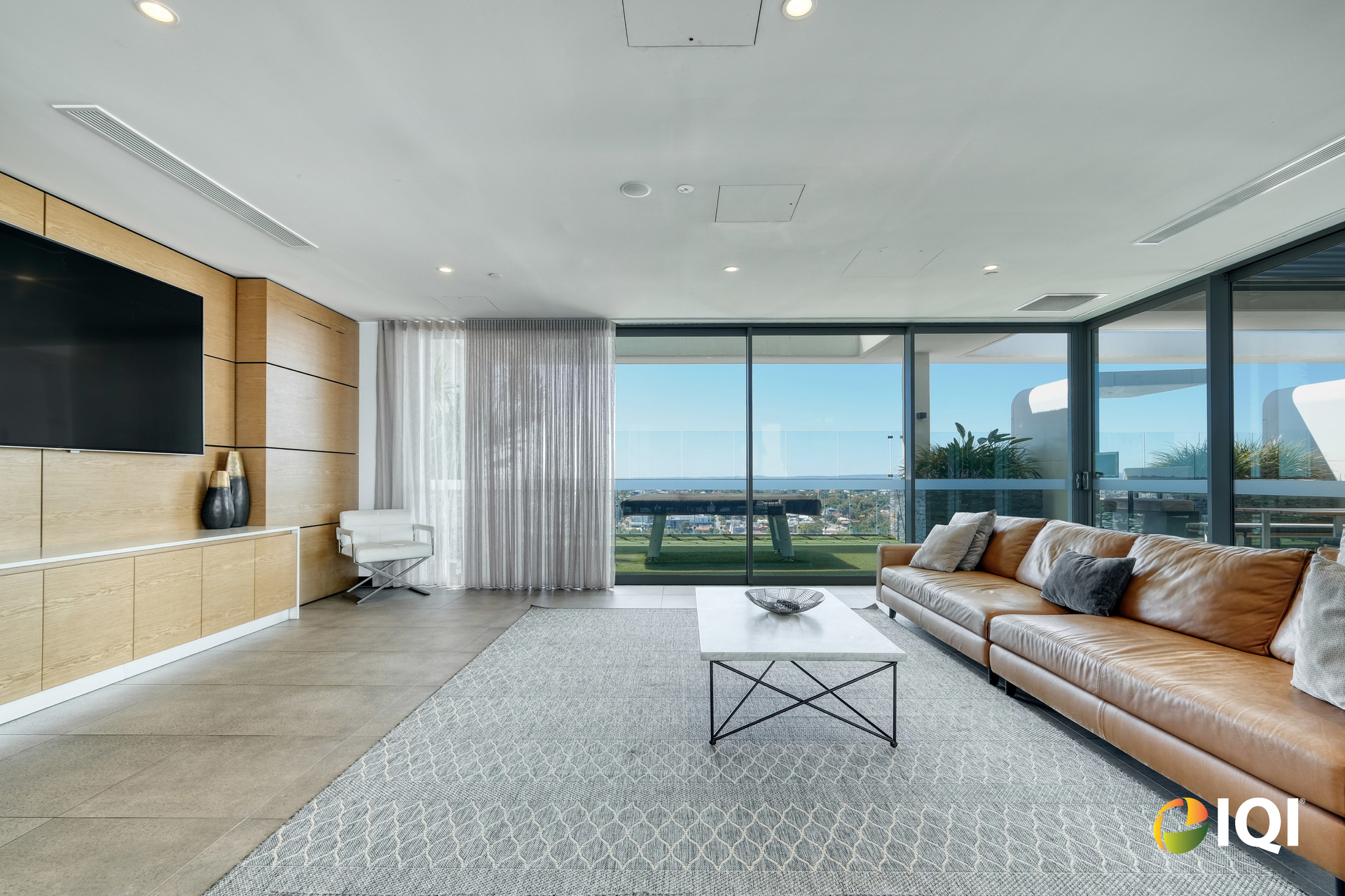 Discover Premier Inner-City Living at Oracle
 image