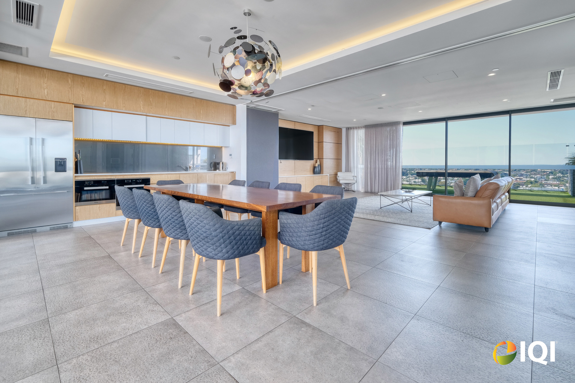 Discover Premier Inner-City Living at Oracle
 image