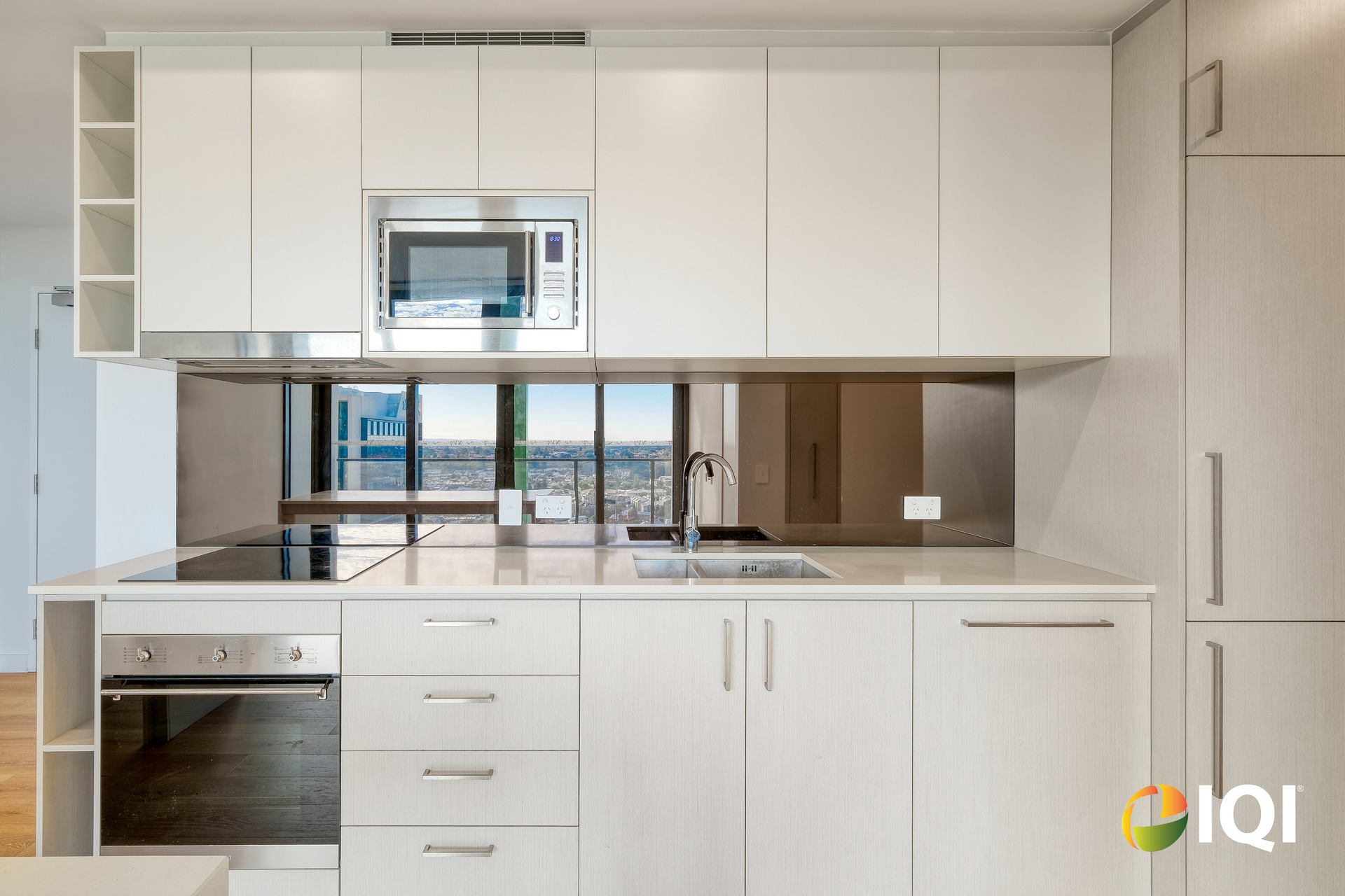 Luxury Living Awaits at NV 2911 - MOVE IN IMMEDIATELY
 image