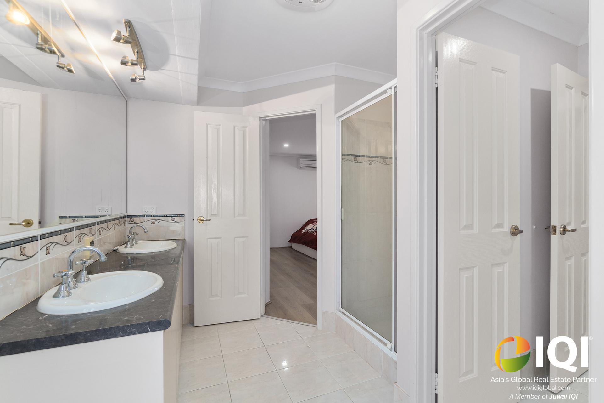 "✨ Luxurious Living in Darch !!! ✨  image