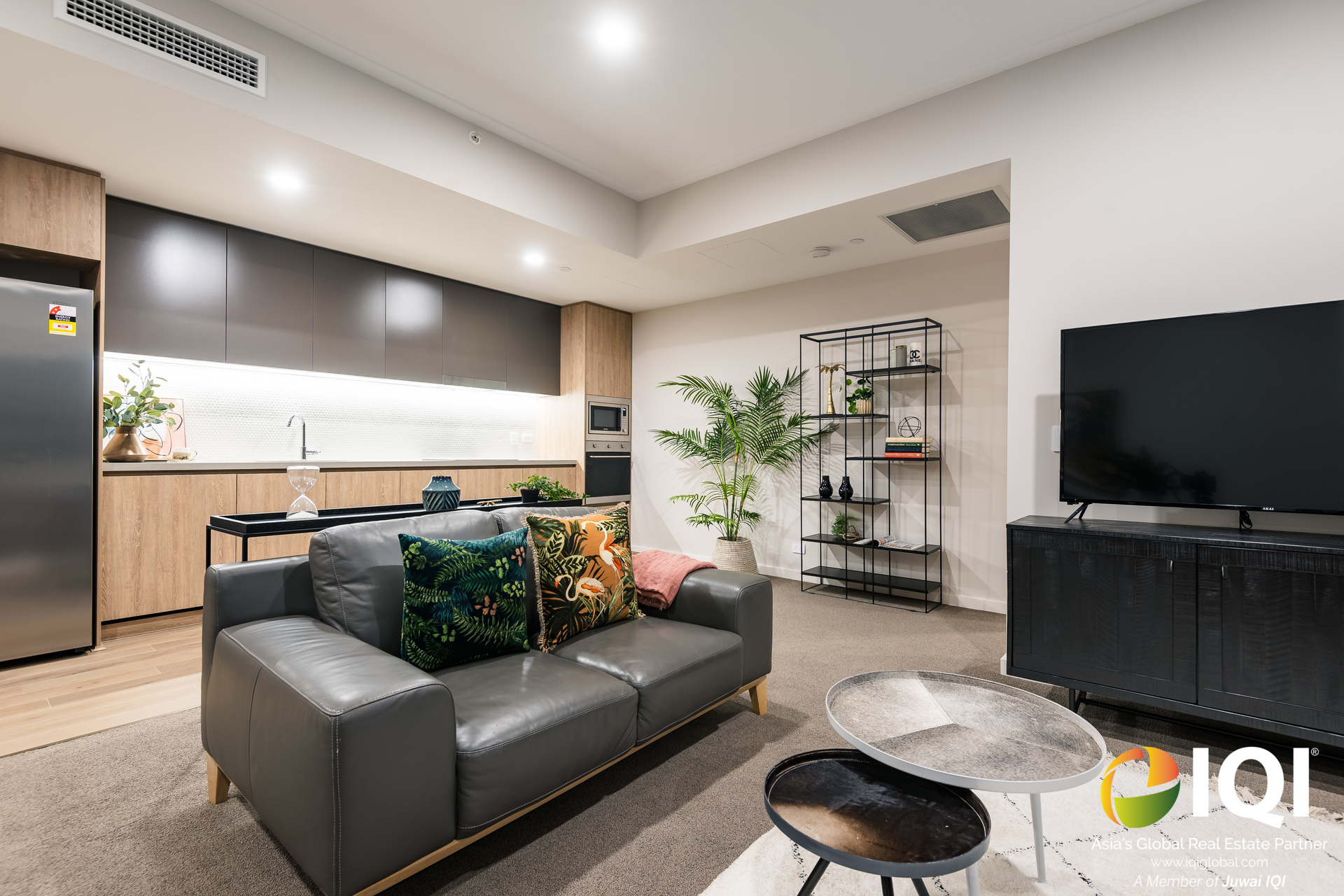 Living Luxuriously In Crest Burswood With A Sunset View! 

VIEW BY APPOINTMENT
- 27 APRIL  image