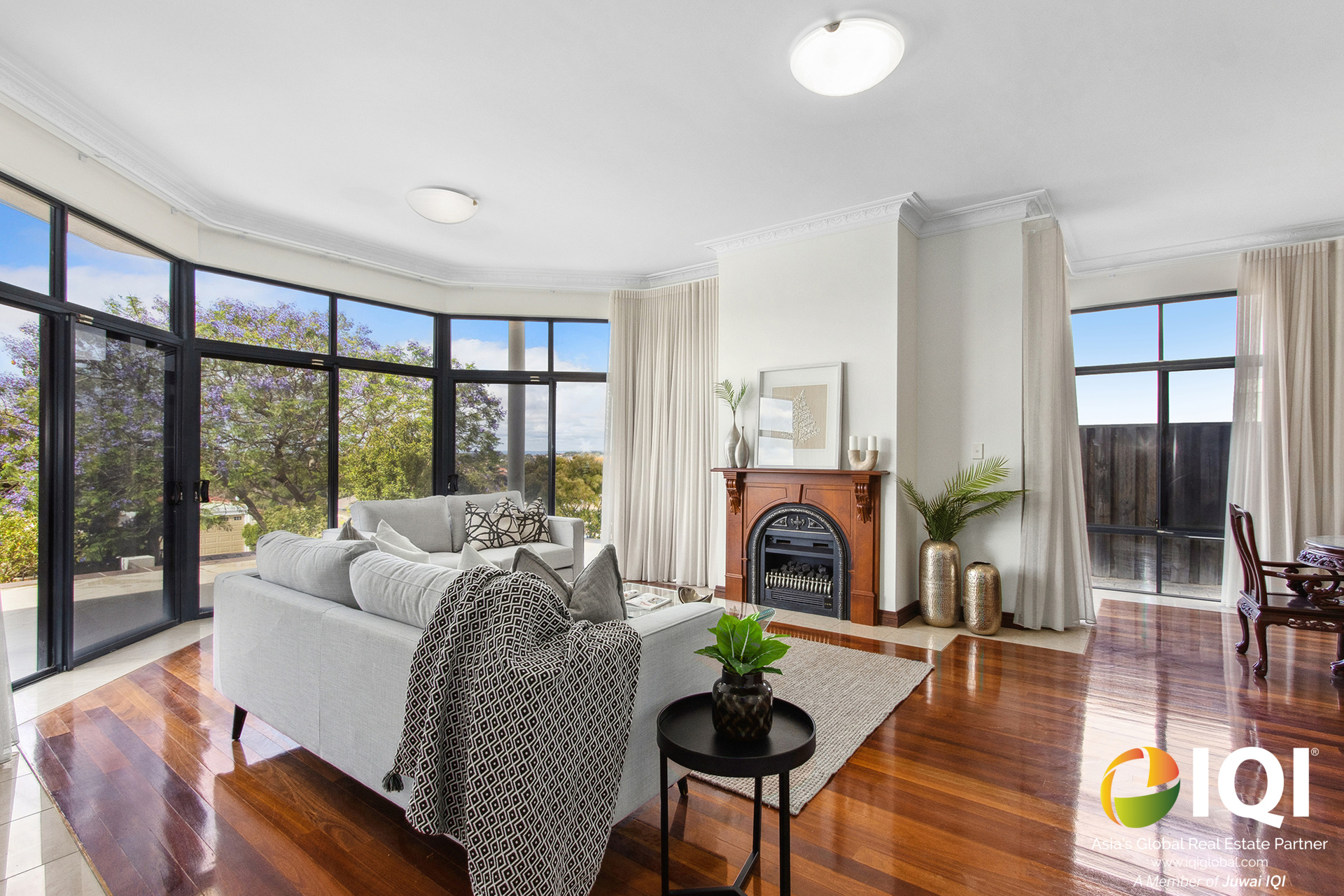 One-of-a-Kind Elevated Elegance: Spacious Family Home with Panoramic Views in Kardinya image