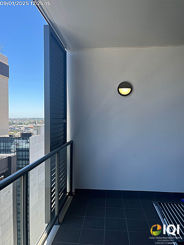 Inner-City Dream Apartment with NV 1807! image