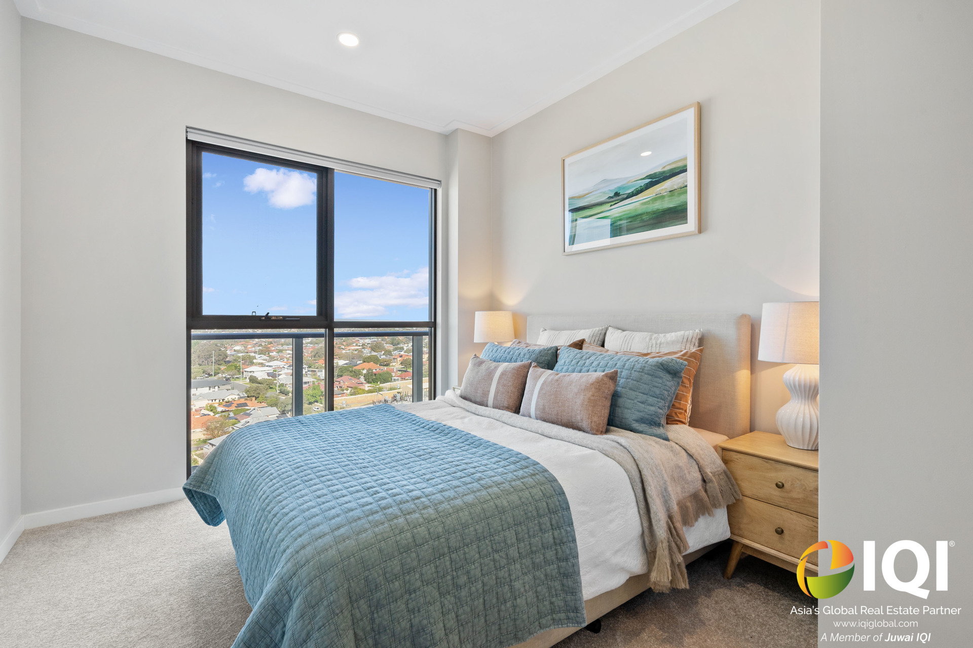Sunrise Viewing From YOUR Apartment! 

VIEW BY APPOINTMENT
- 27 APRIL image