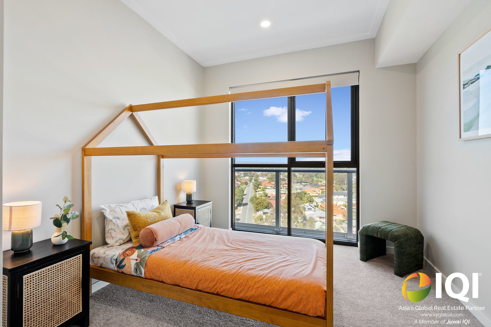 Sunrise Viewing From YOUR Apartment! 

VIEW BY APPOINTMENT
- 27 APRIL image