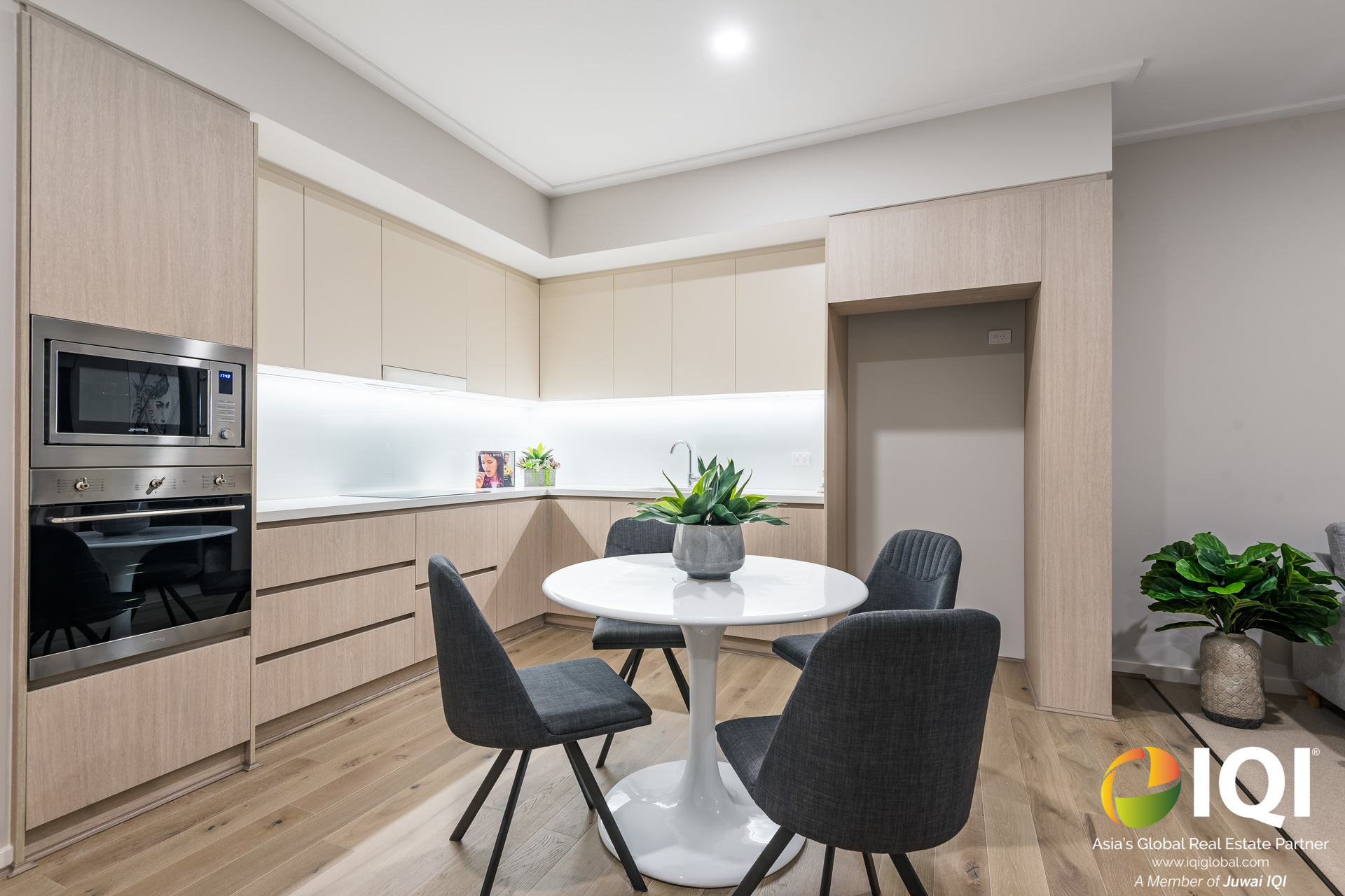 Sophisticated Lifestyle For Your Next Chapter Of Life

VIEW BY APPOINTMENT
- 27 APRIL image