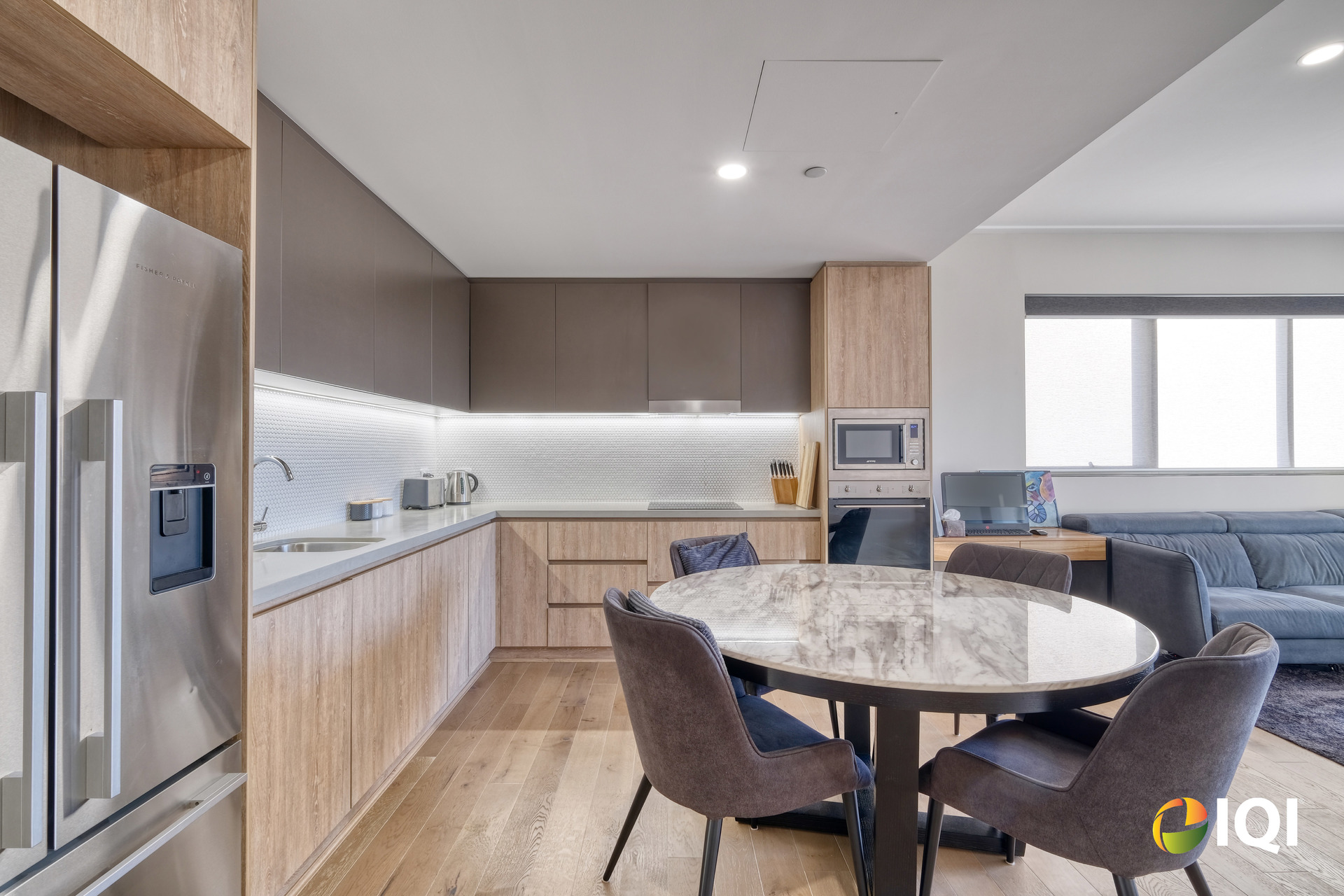 Stylish 1-Bedroom Apartment with Sunset Views! image