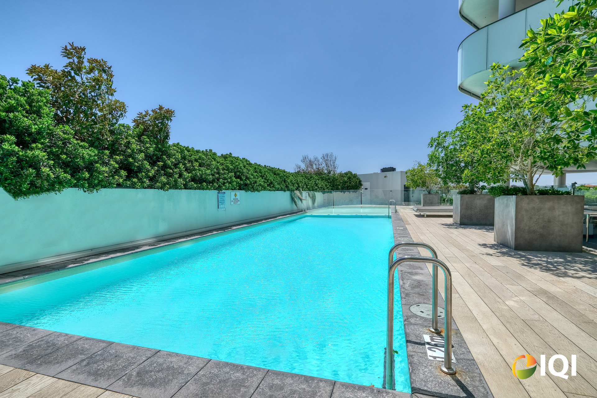 Stylish 1-Bedroom Apartment with Sunset Views! image