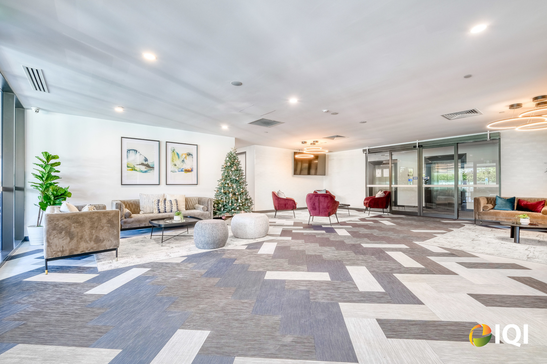 Stylish 1-Bedroom Apartment with Sunset Views! image