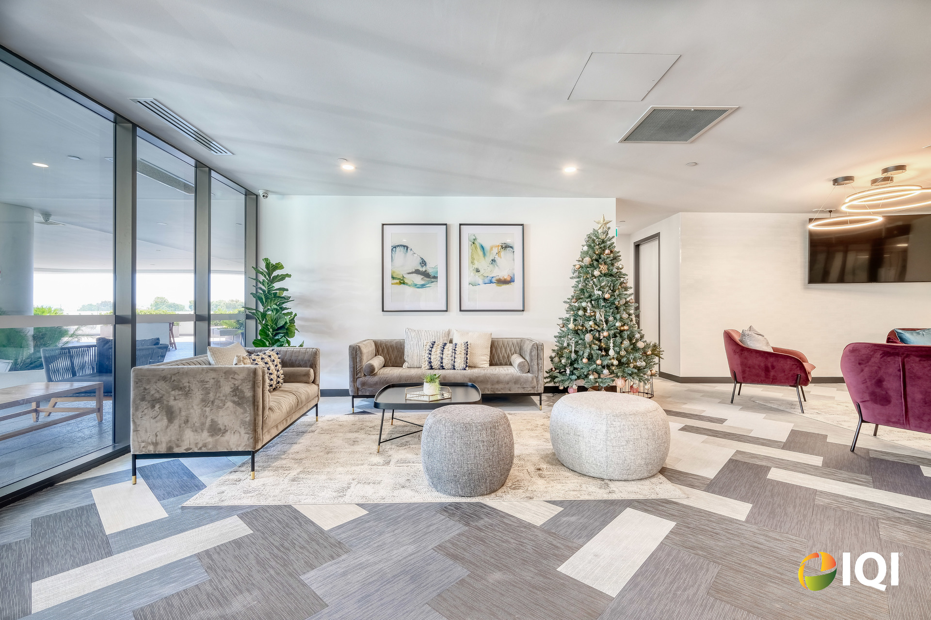 Stylish 1-Bedroom Apartment with Sunset Views! image