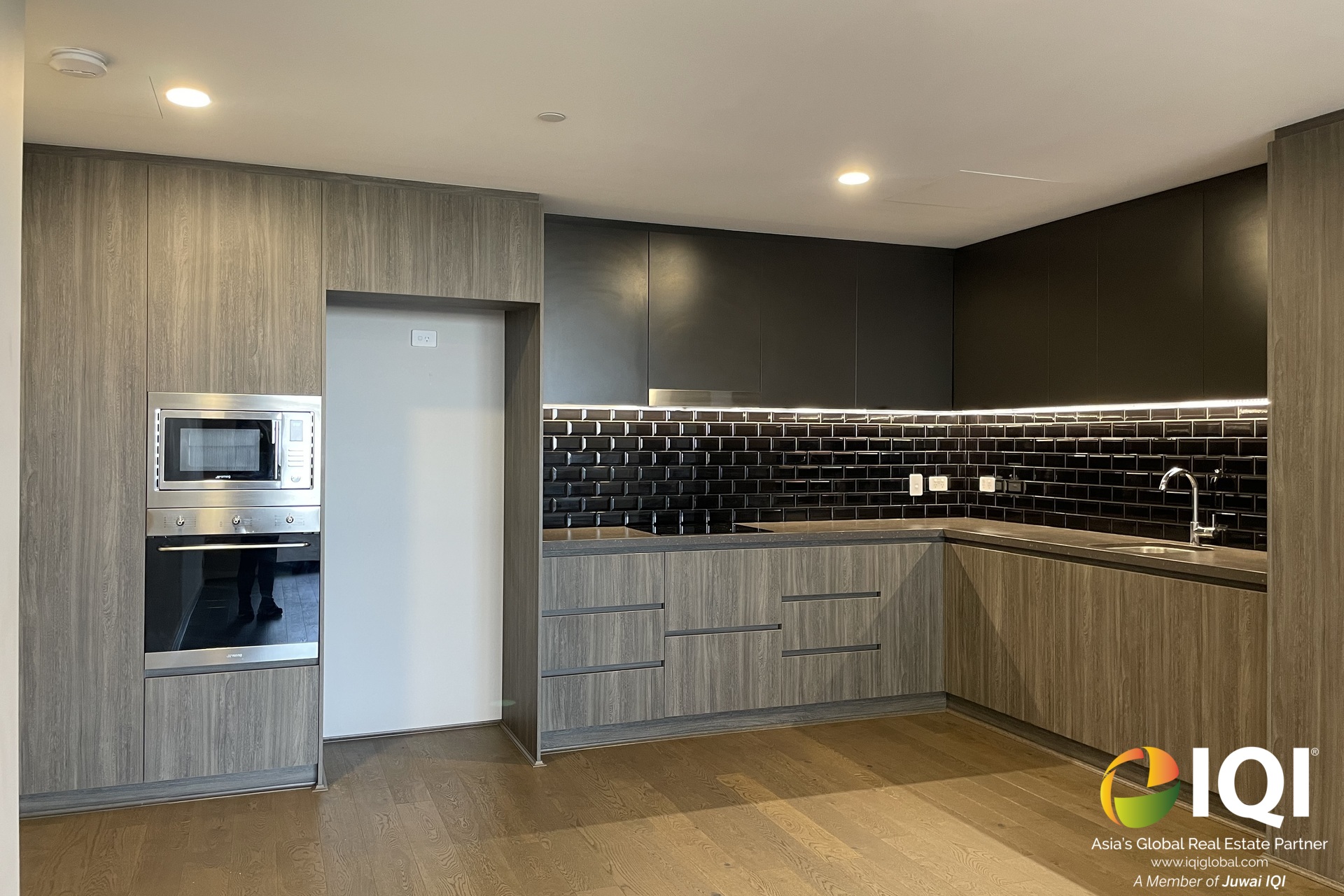 Experience Elevated Living at The Crest Apartments

VIEW BY APPOINTMENT
- 27 APRIL  image