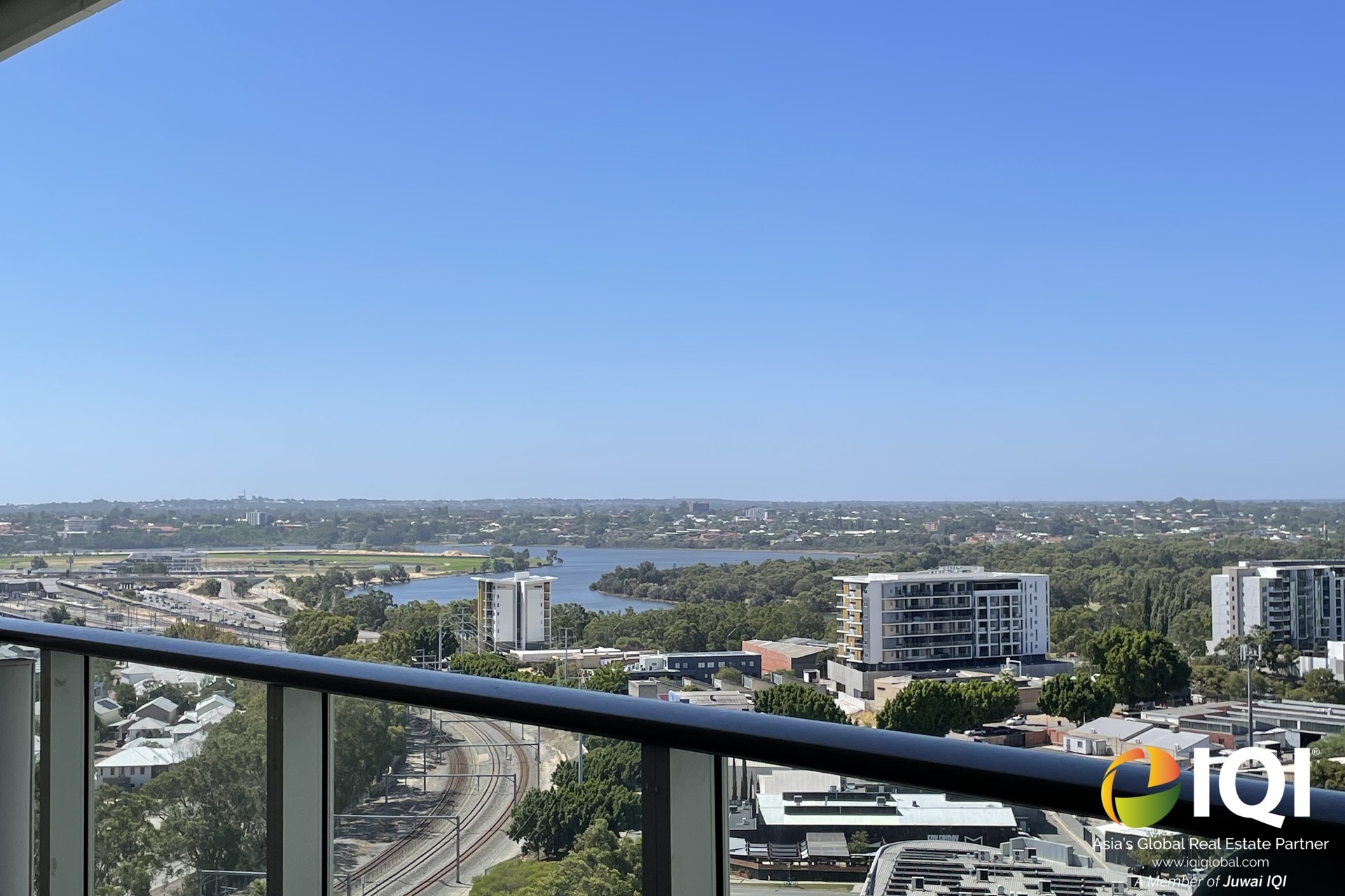 Experience Elevated Living at The Crest Apartments

VIEW BY APPOINTMENT
- 27 APRIL  image