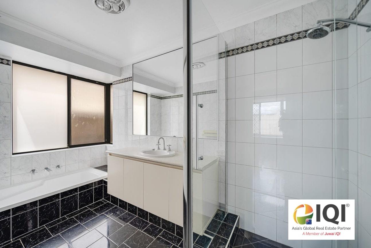 Spacious Family Retreat on a Prime Pearsall Block image