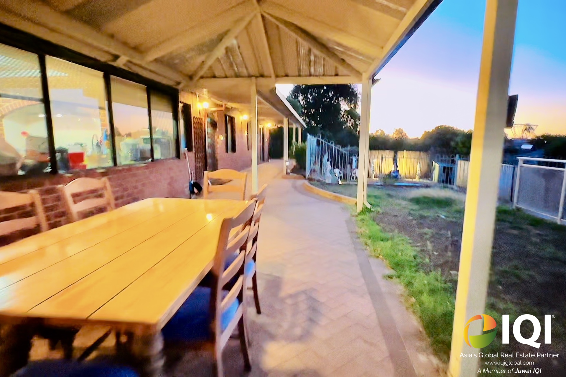 Exceptional Family Living on a Rare 1,011sqm Block – Willetton SHS Zone image