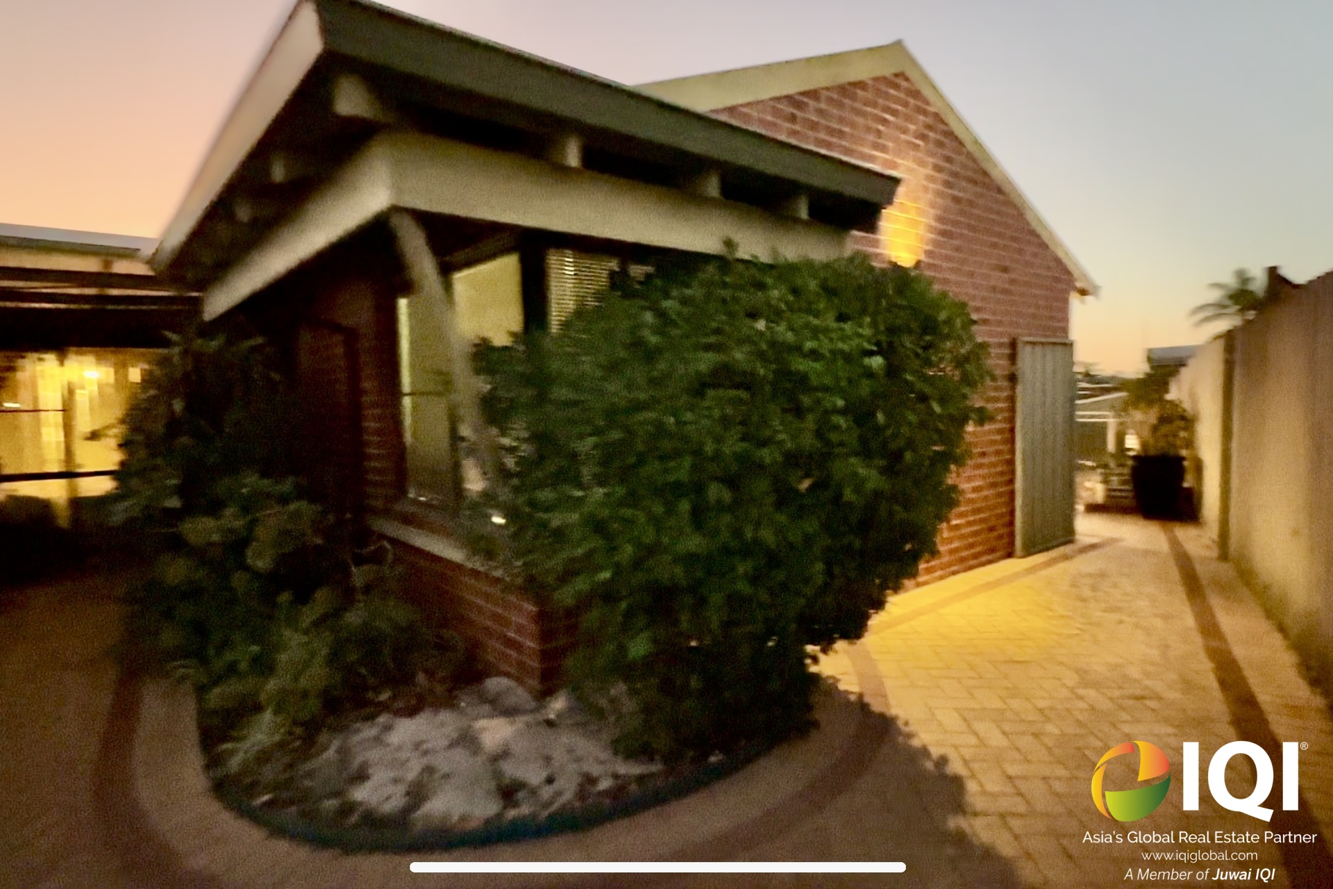 Exceptional Family Living on a Rare 1,011sqm Block – Willetton SHS Zone image