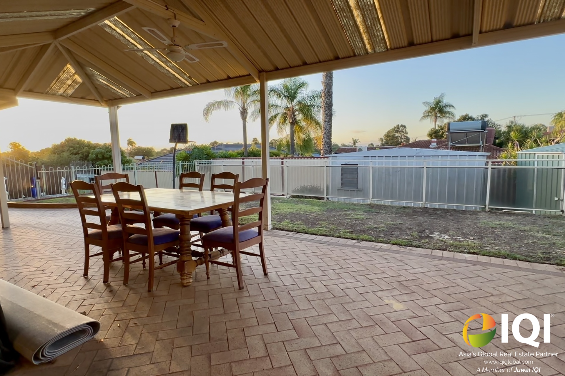 Exceptional Family Living on a Rare 1,011sqm Block – Willetton SHS Zone image