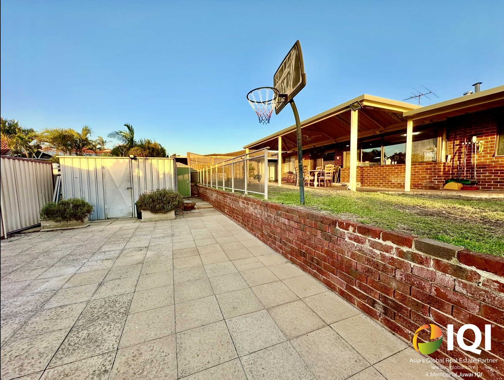 Exceptional Family Living on a Rare 1,011sqm Block – Willetton SHS Zone image