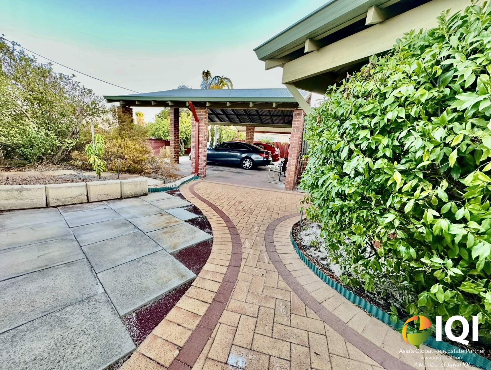 Exceptional Family Living on a Rare 1,011sqm Block – Willetton SHS Zone image