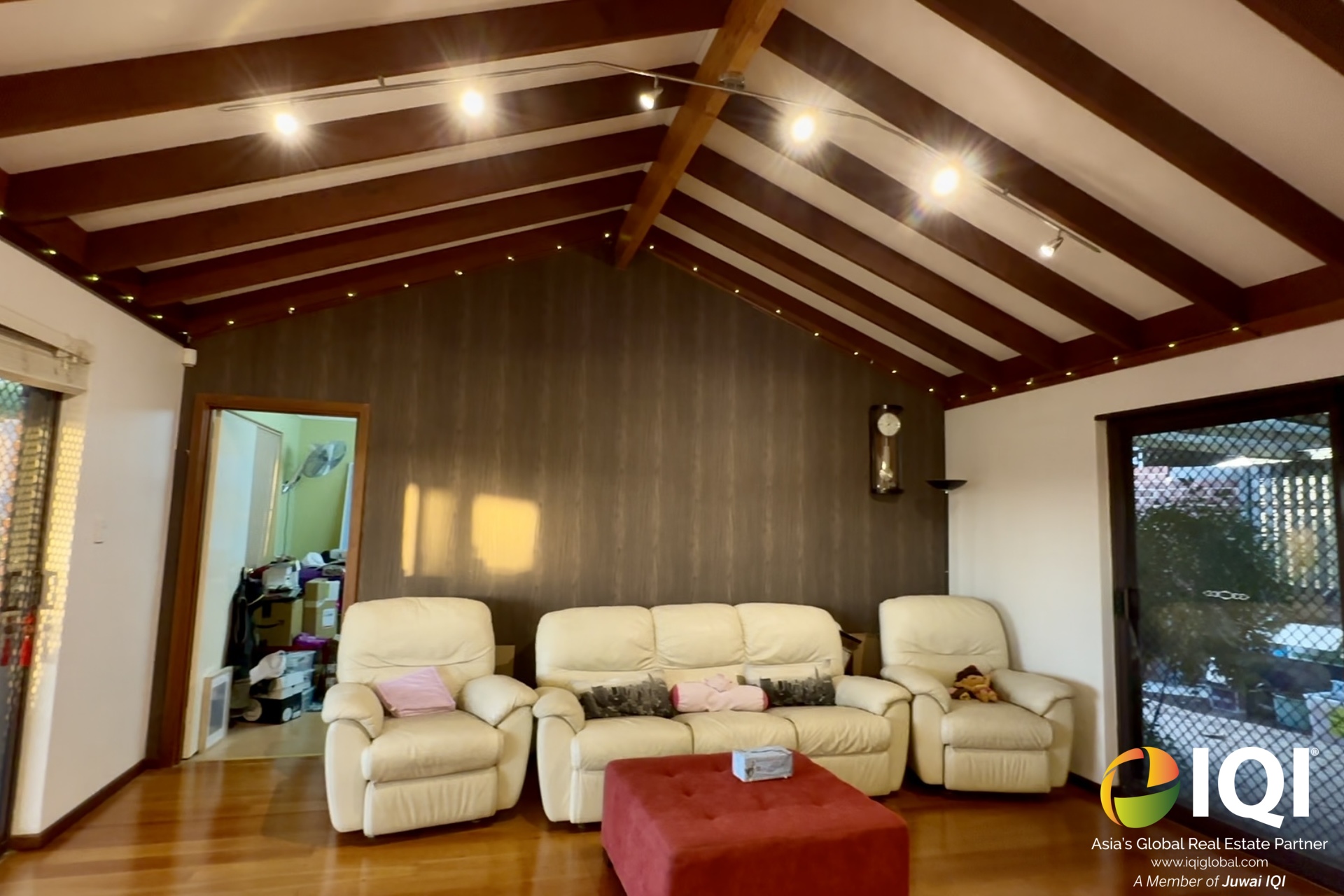 Exceptional Family Living on a Rare 1,011sqm Block – Willetton SHS Zone image